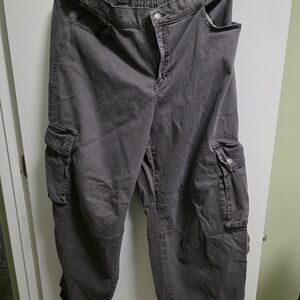 Universal Thread Charcoal Cargo Pants